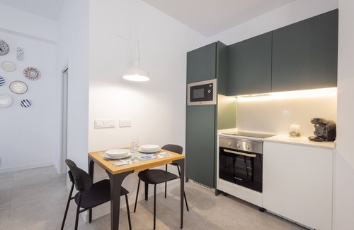 Jesus Apartment | The Joaquin Sorolla Apartment V by Florit Flats