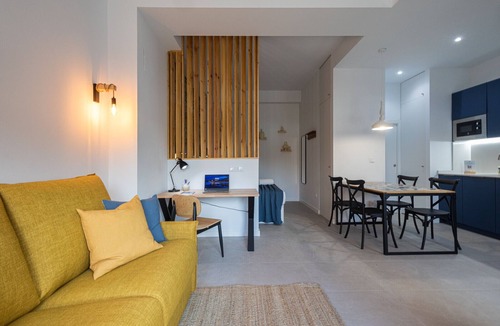 Jesus Apartment | The Joaquin Sorolla Apartment I by Florit Flats