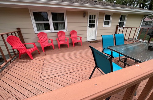 Johnston House | The Johnston House - Located in the heart of Johnston - Close to Saylorville
