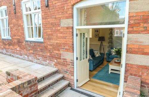 Ticknall House | The Joiners Shop