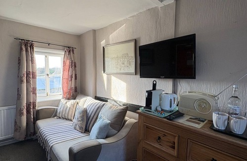 Orford Bed & Breakfast | The Jolly Sailor