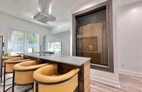 South Side Slopes Villa | The Josephine Villa by Luxe PGH