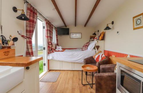 Barnoldswick House | The Journeyman Luxury Shepherds Hut
