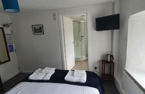 Pelynt Bed & Breakfast | The Jubilee Inn