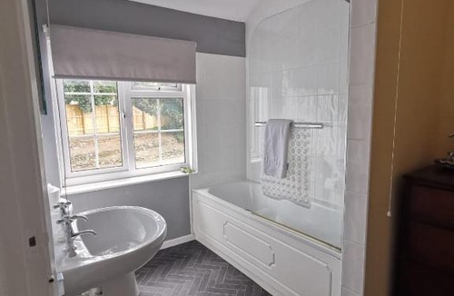 Pelynt Bed & Breakfast | The Jubilee Inn