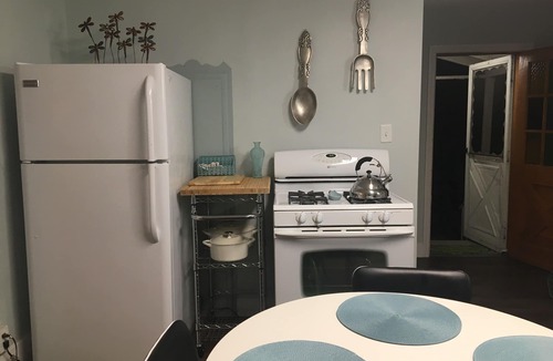 Mendon House | The Julia Vintage Cottage at Victorian Woods