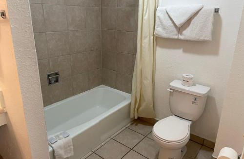 Durango Hotel | The Junction Hotel and Hostel