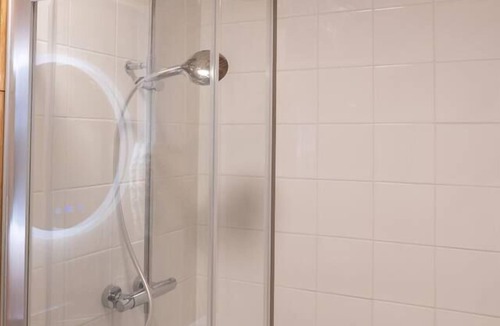 Moulins Apartment | The jungle apartment