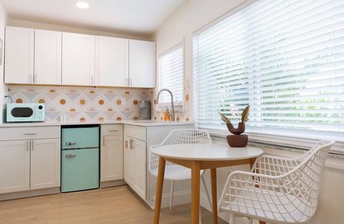 Cocoa Beach Apartment | The Juni