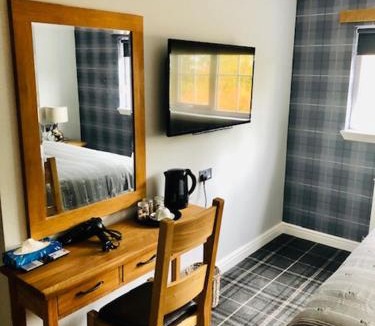 Pathhead Bed & Breakfast | The Juniperlea Inn