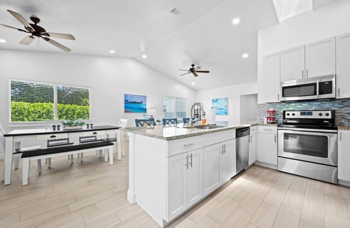 North Palm Beach Heights House | The Jupiter Hideaway