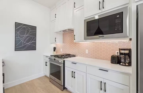 Wheatland Apartment | The Kara at Selah: Cozy, Convenient, & Chill