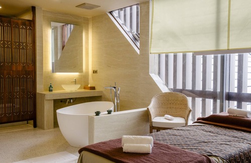 Cherating Hotel | The Kasturi