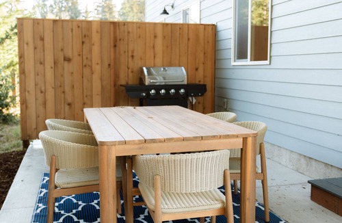 Nehalem House | The Kat's meow, 3-bedroom duplex in Nehalem