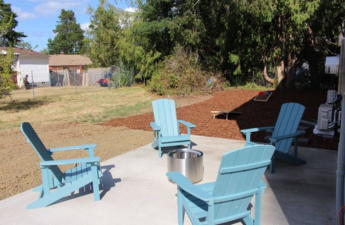 Nehalem House | The Kat's meow, 3-bedroom duplex in Nehalem
