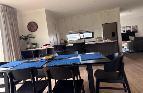 Whitianga House | The Keenans