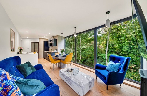 Cragg Vale Ski Chalet | The Keep