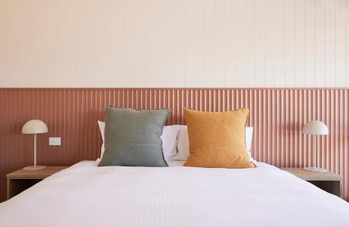 Tootgarook Hotel | The Keith Motel