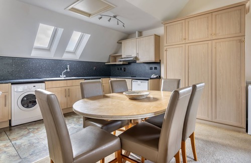 Kenmore Apartment | The Kenmore Club