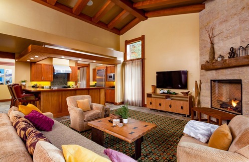 Mammoth Lakes House | The Kestrel at Obsidian