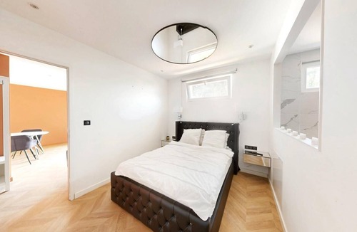Bourguebus Apartment | The key to secrets