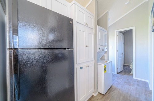 Port O Connor Cabin | THE KEYS OF POC Unit 1# Cozy 1-bedroom cabin , AC with boat parking