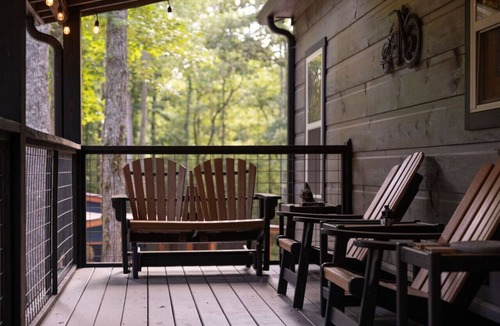 Blairsville Cabin | The Kickstand @ Copperhead Lodge with Hot Tub