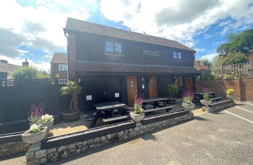 East Malling and Larkfield Hotel | The King and Queen