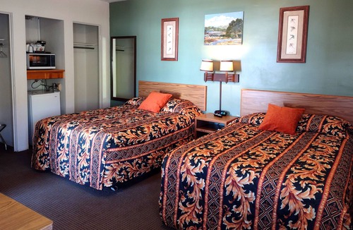 Sidney Hotel | The King's Inn