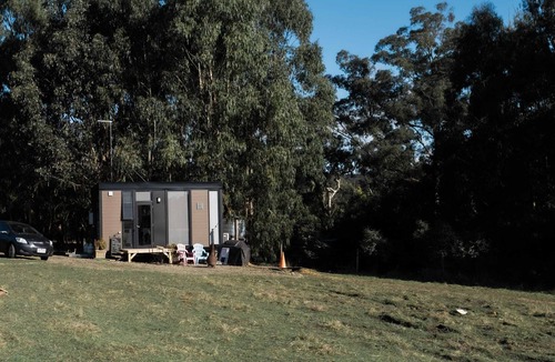 Glenburn House | The Kinglake Summary: