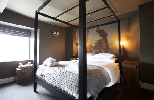 Badminton Hotel | The Kings Arms