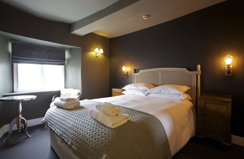 Badminton Hotel | The Kings Arms