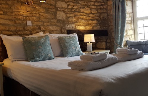 Stow-on-the-Wold Hotel | The Kings Arms