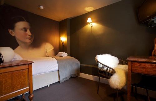 Didmarton Hotel | The Kings Arms