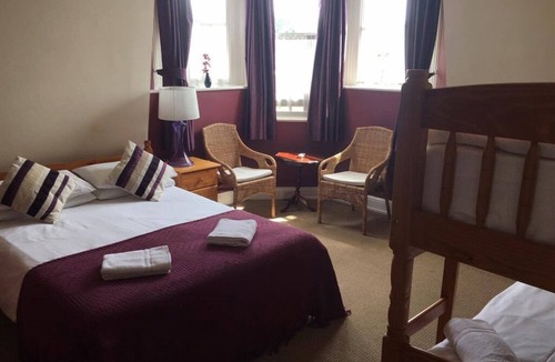 Ealing Bed & Breakfast | The Kings Arms