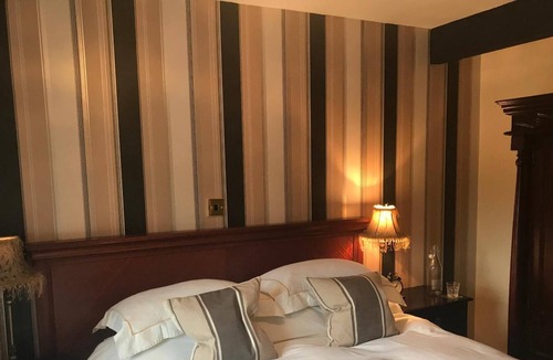 Melton Mowbray Bed & Breakfast | The Kings Arms