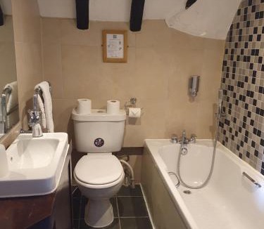 Stow-on-the-Wold Hotel | The Kings Arms Hotel