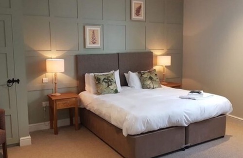 Melksham Hotel | The Kings Arms Hotel - Inn