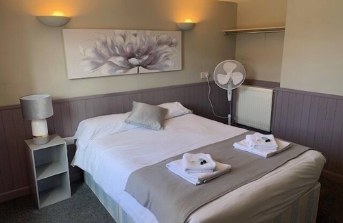 Pampisford Hotel | The Kings Head