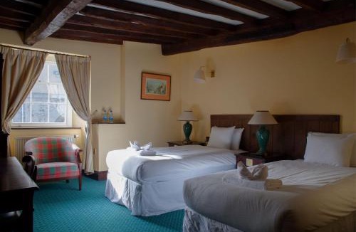 Llandovery Hotel | The Kings Head Inn