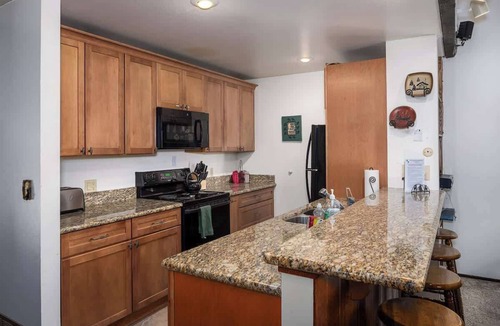 Kings Beach Condo | The Kingswood Retreat with Summer Pool