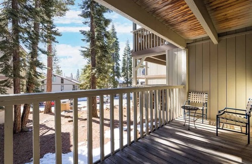 Kings Beach Condo | The Kingswood Retreat with Summer Pool