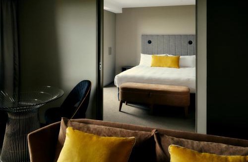 Melbourne Hotel | The Kinson