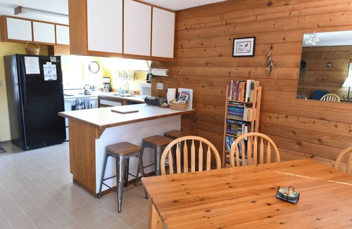 Yachats House | The Kite - Comfortable Yachats Home