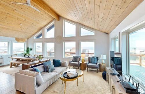 Kiwanda Shores House | The Kiwanda Surf House