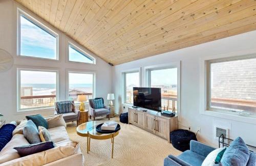 Kiwanda Shores House | The Kiwanda Surf House