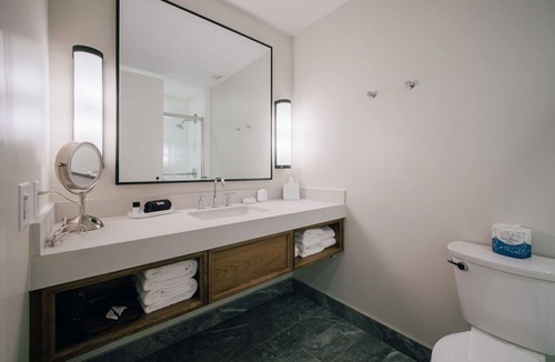 University City Hotel | The Knight Center at Washington University
