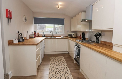 Kirkby-in-Furness Cottage | THE KNOLL, family friendly, with a garden in Kirkby-In-Furness