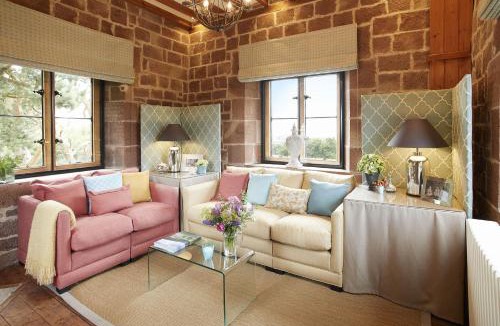 Weston Under Lizard House | The Knoll Tower