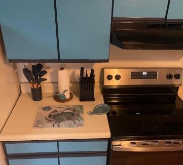 Assonet Apartment | The Knotty Witch